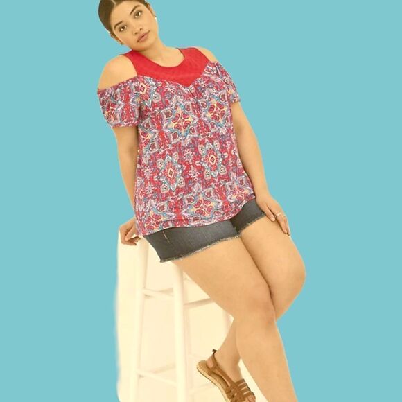 TORRID NEW Plus Size Super Soft Crew Neck Eyelet Yoke Cold Shoulder Top. - Picture 5 of 16